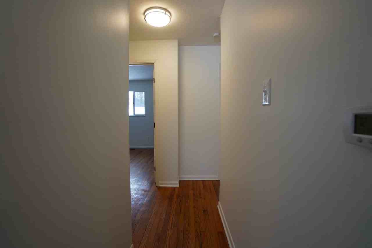 Pleasant Valley Apartments - Photo 6 of 29