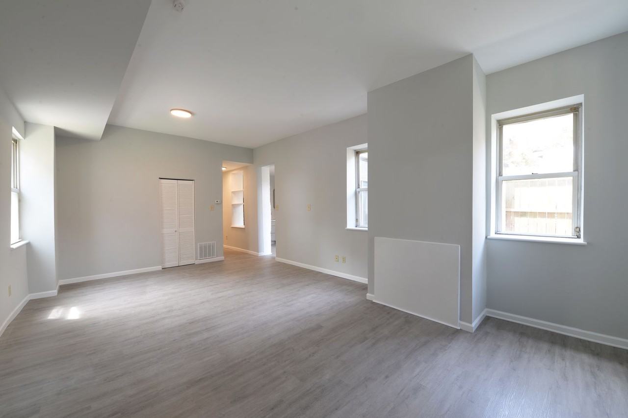 818AR Russell Blvd - Photo 2 of 8