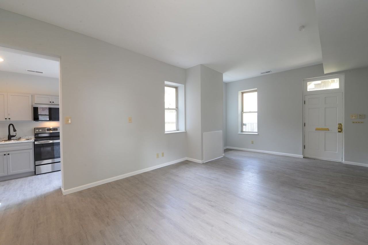 818AR Russell Blvd - Photo 6 of 8