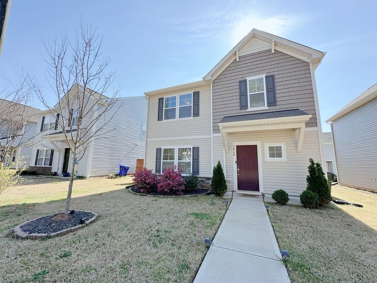 1060 Gibson Rd - Photo 2 of 27