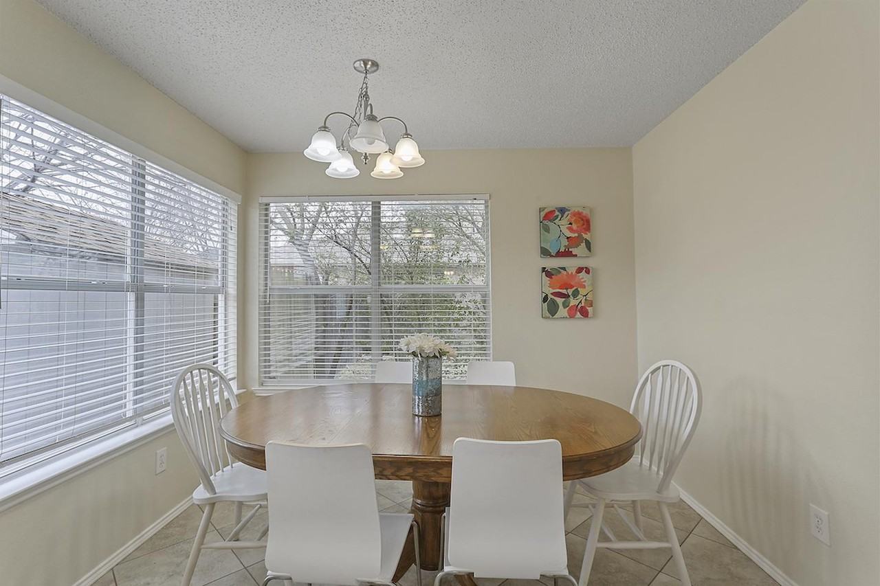 Elegant Fort Worth Home in a Vibrant Community - Photo 6 of 17