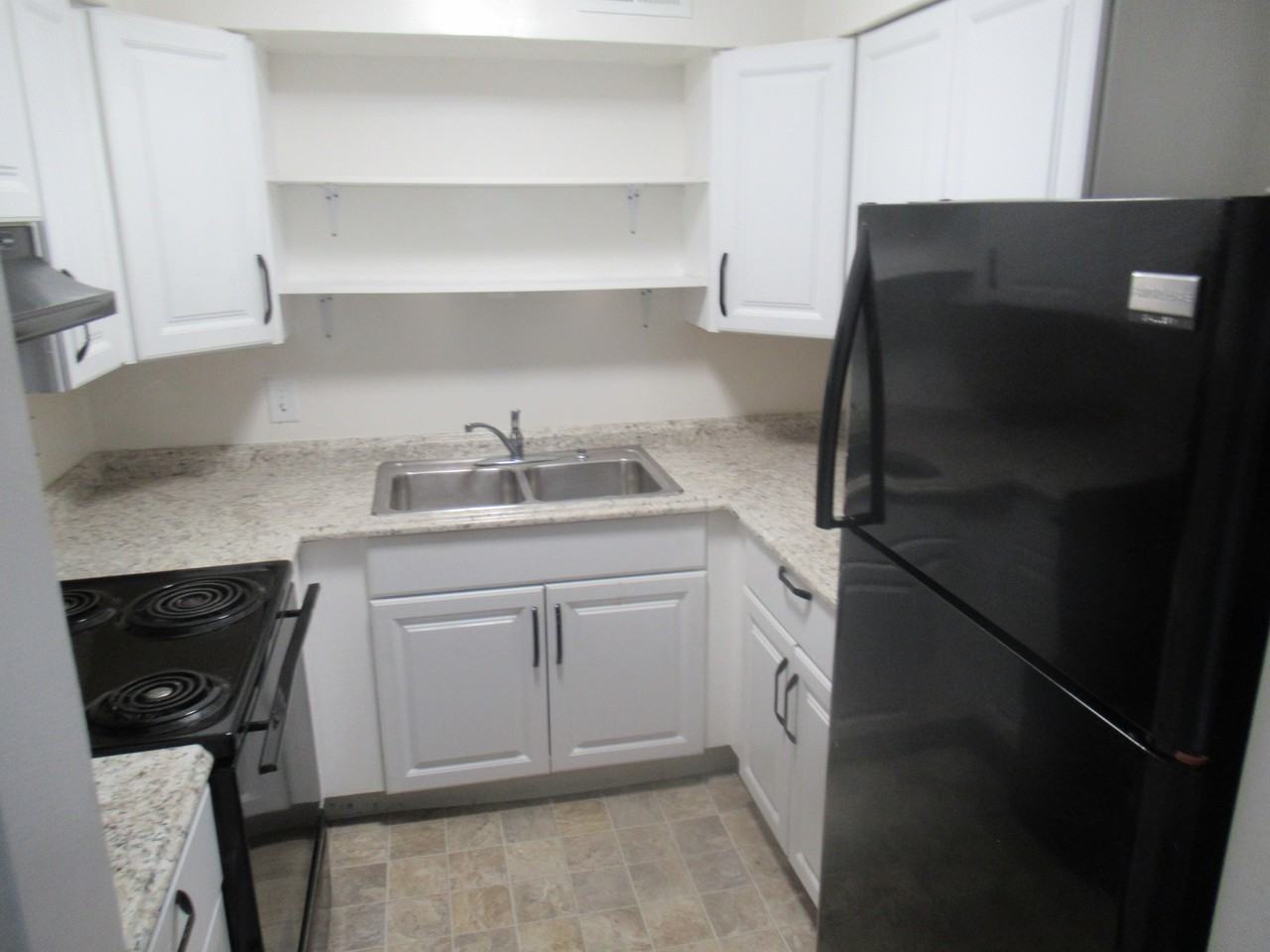 Maplewood Manor - Photo 5 of 5