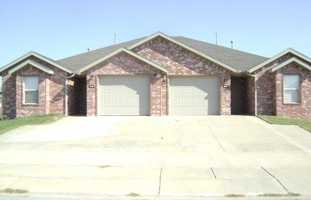 featured image of 935 Kensington Dr #935