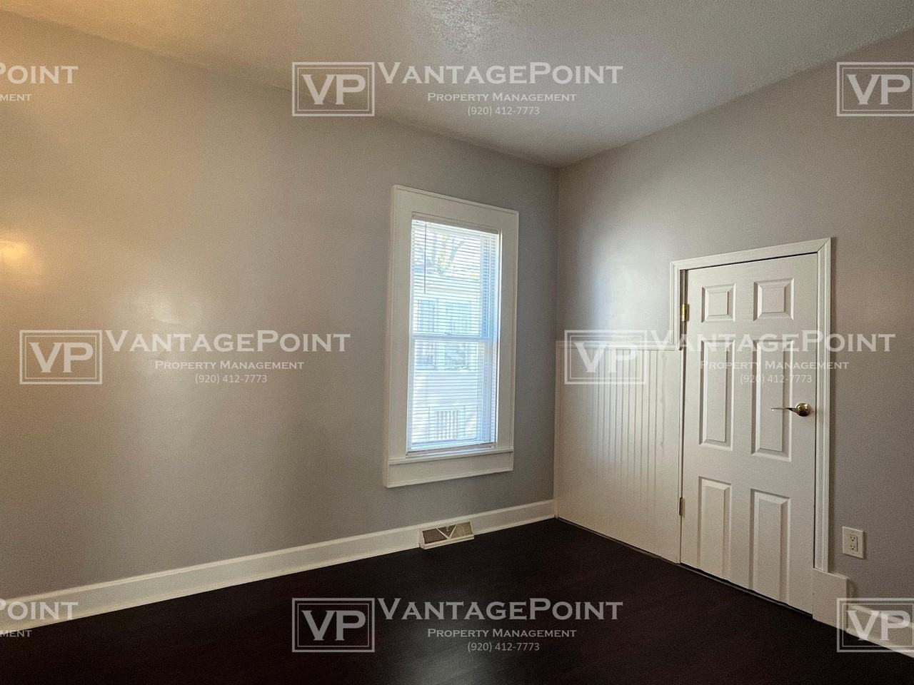 144 Oak St - Photo 3 of 13