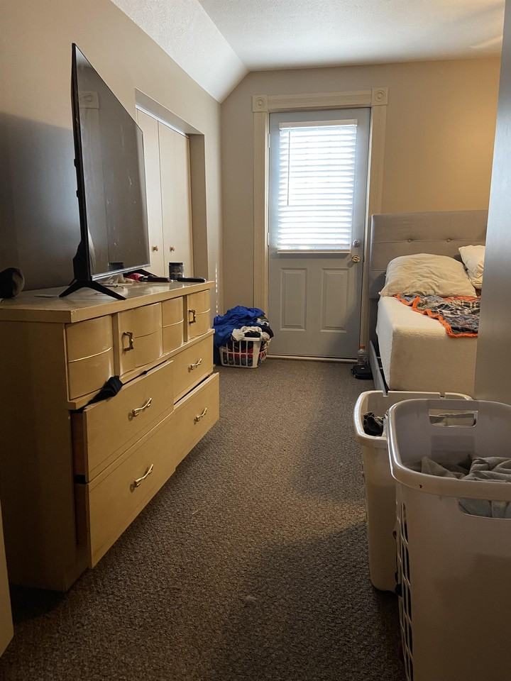 416 Bank St #2 - Photo 5 of 11
