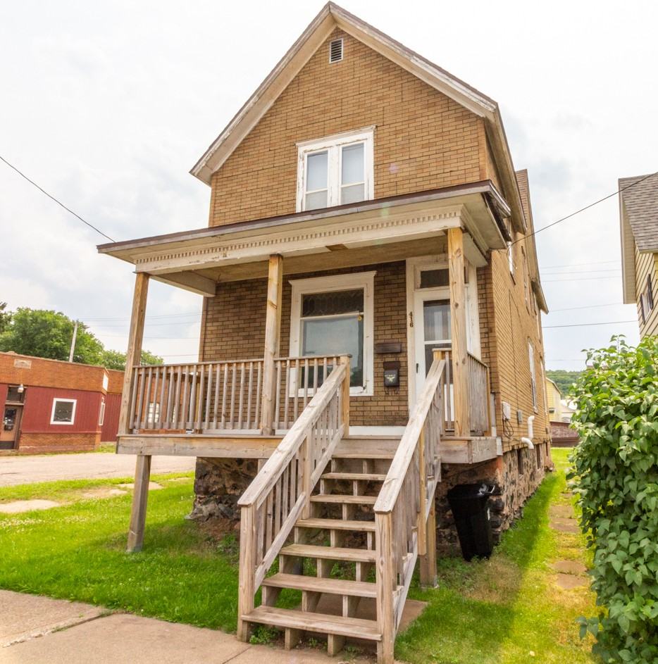416 Bank St #2 - Photo 3 of 11