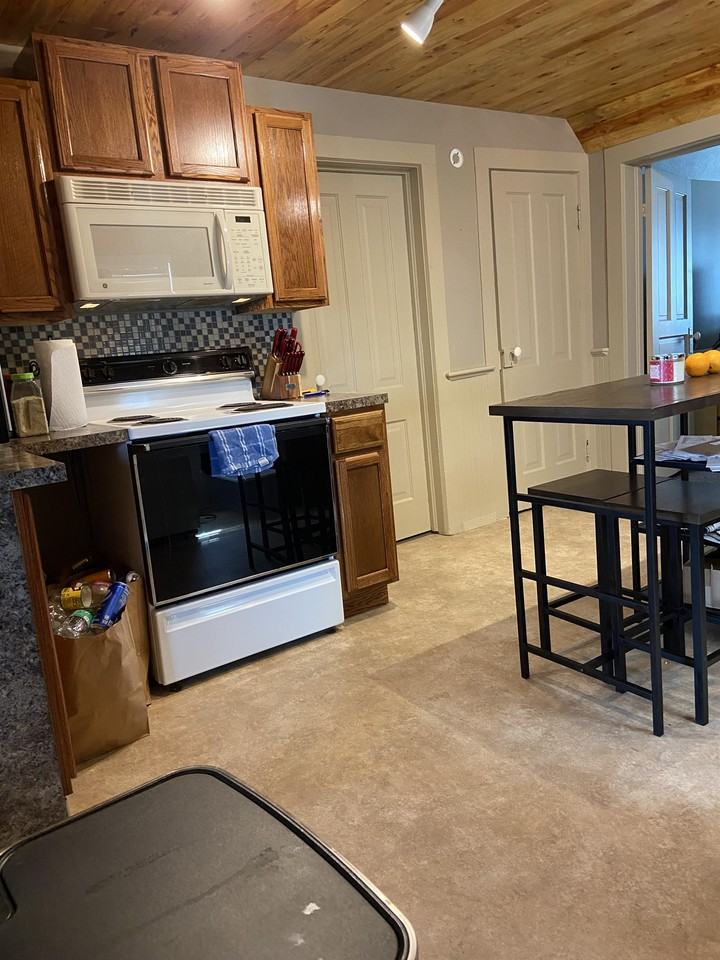 416 Bank St #2 - Photo 6 of 11