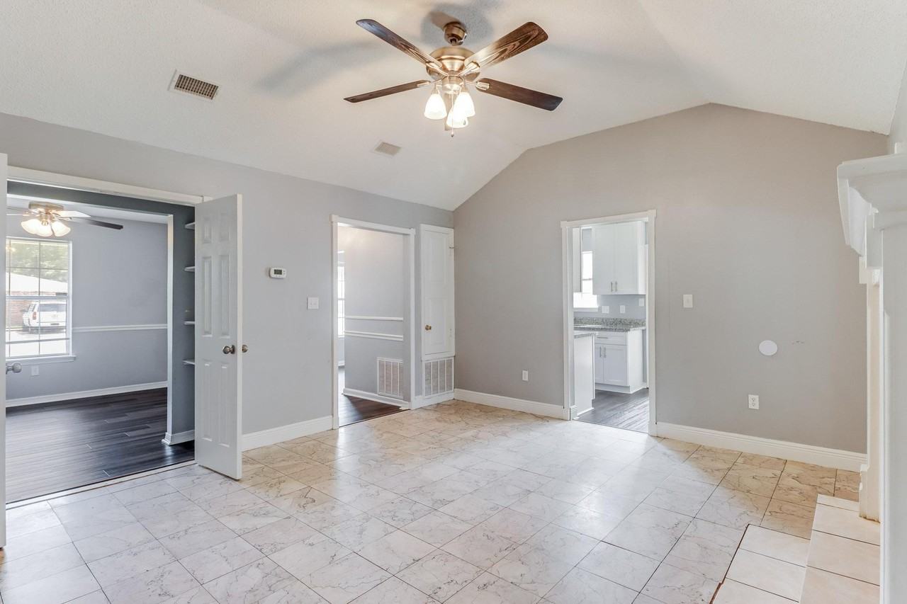 14160 Maple Ct #1 - Photo 5 of 23