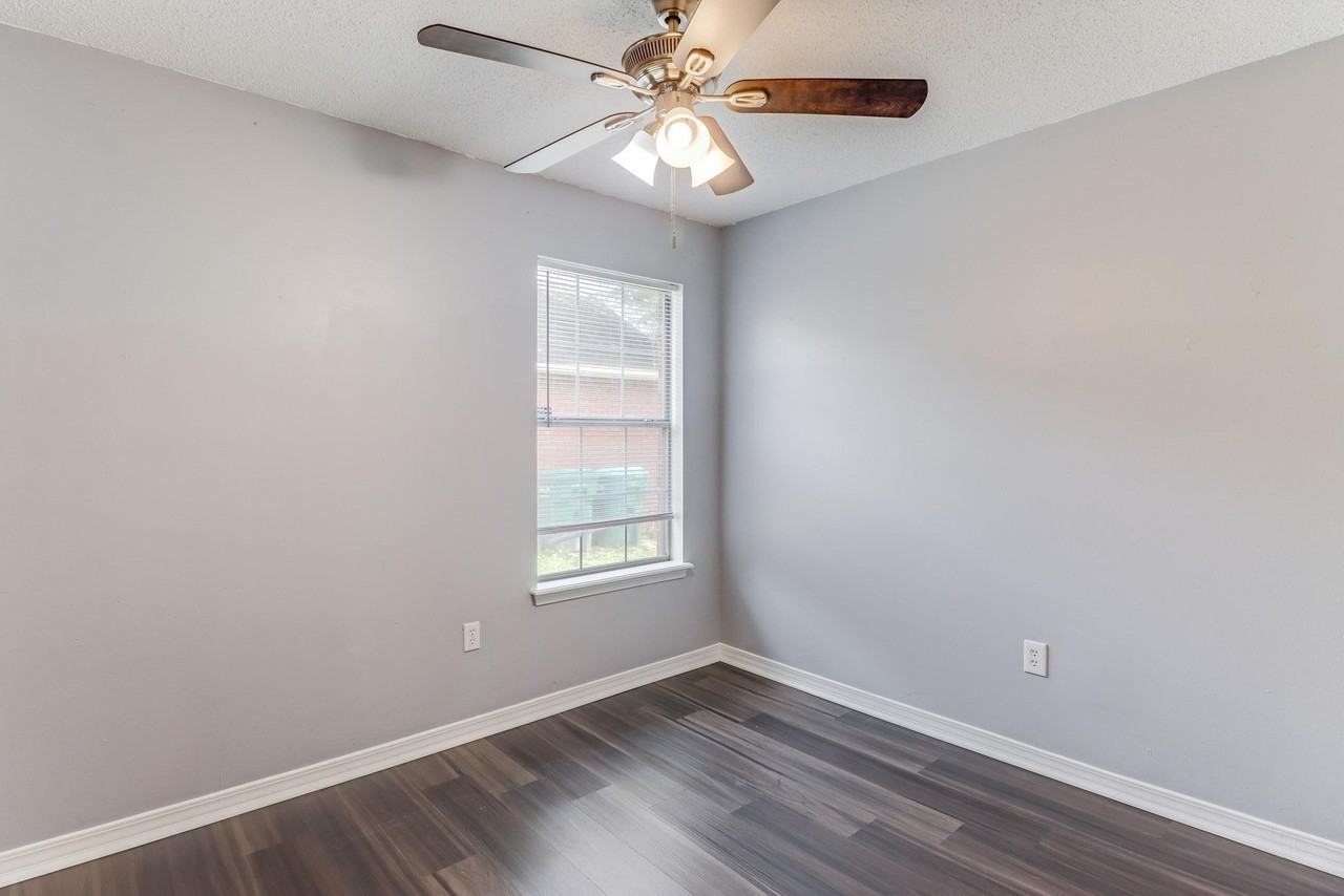 14160 Maple Ct #1 - Photo 2 of 23