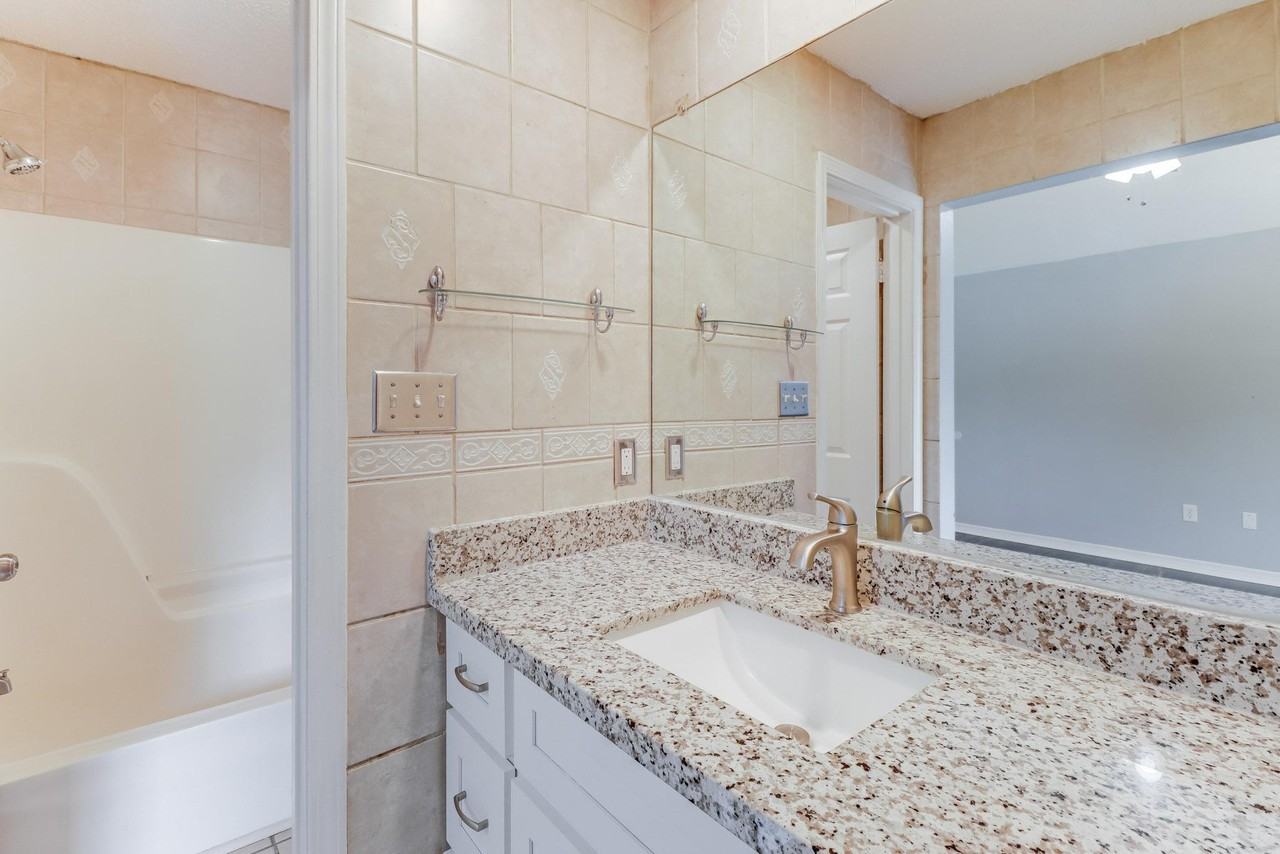 14160 Maple Ct #1 - Photo 6 of 23