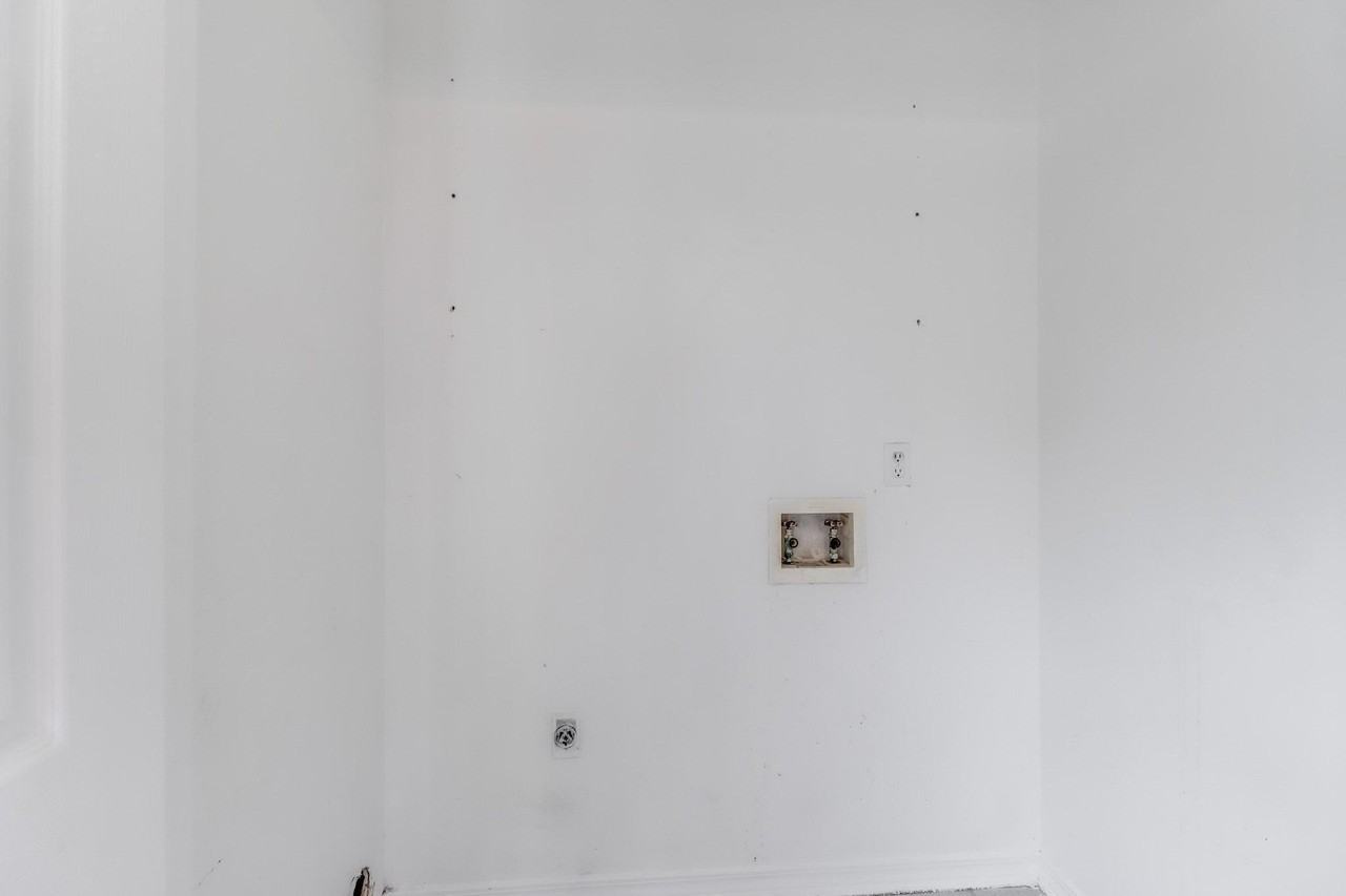 14160 Maple Ct #1 - Photo 3 of 23