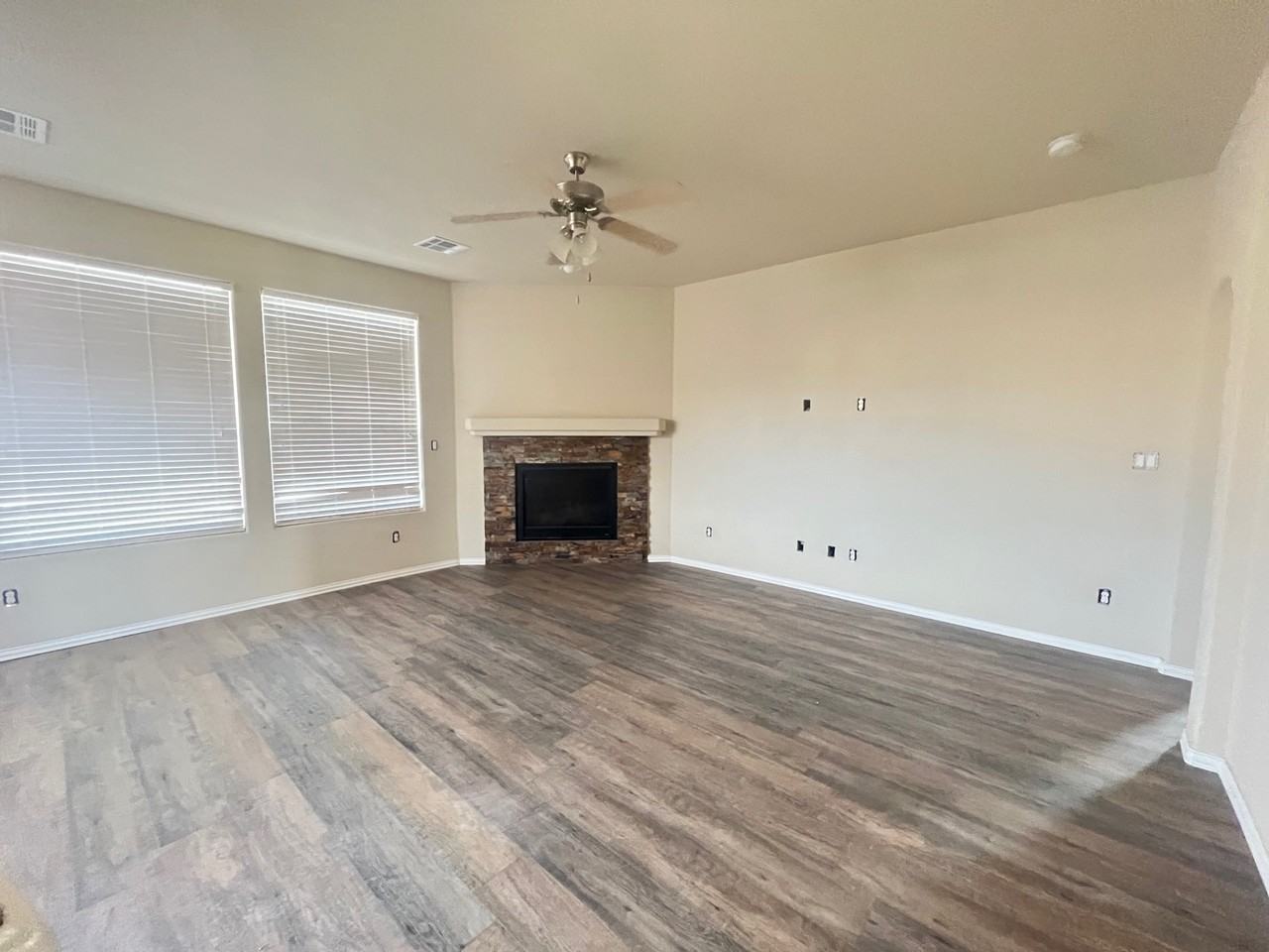 7005 Harrall Ranch Rd - Photo 3 of 12