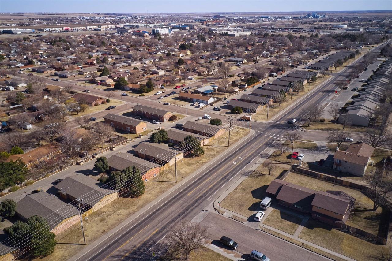 2108 N Campus Dr #3 - Photo 5 of 10