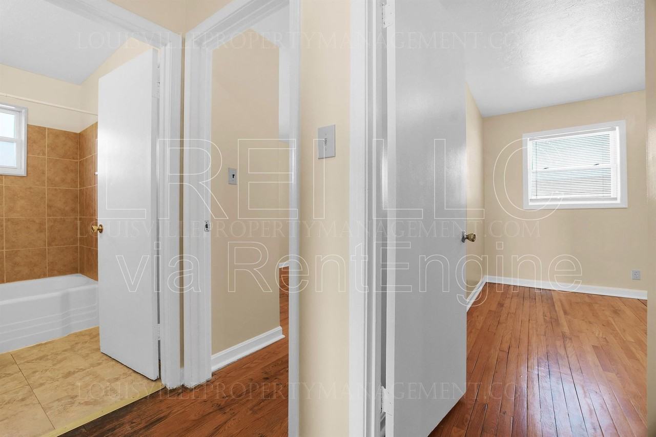 4215 Norene Ln #4 - Photo 5 of 11