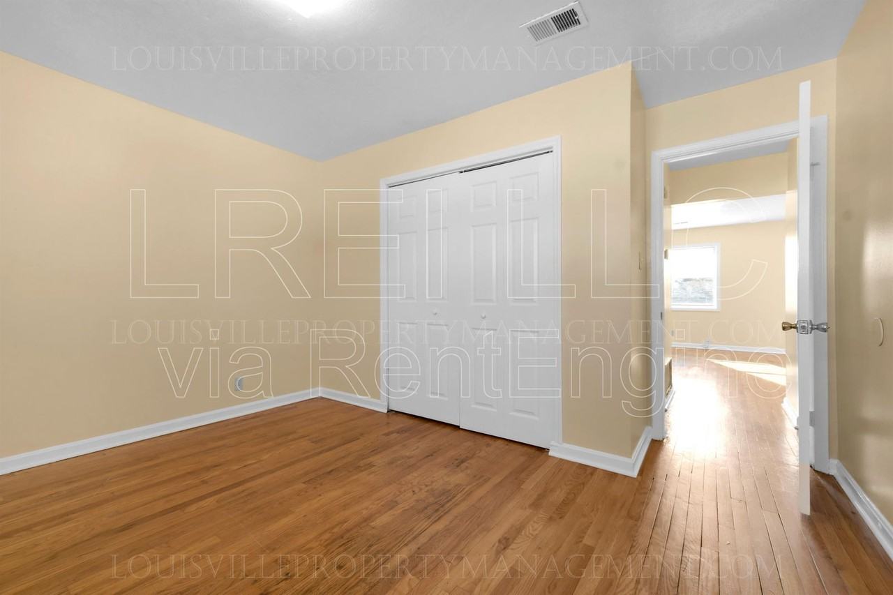 4215 Norene Ln #4 - Photo 6 of 11