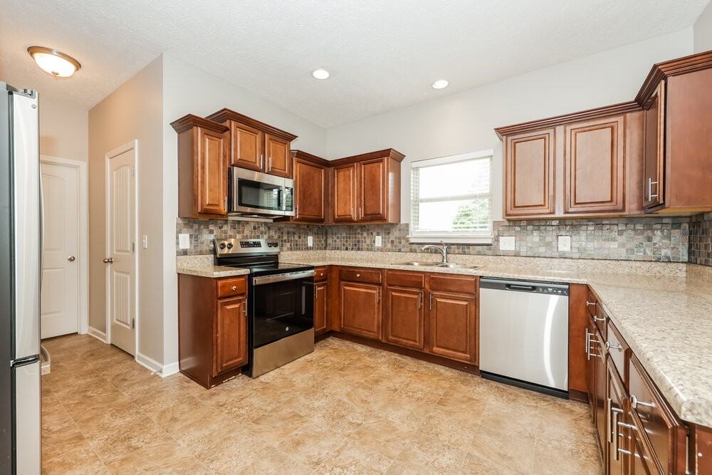 3456 Oval Hesson Ln - Photo 7 of 17