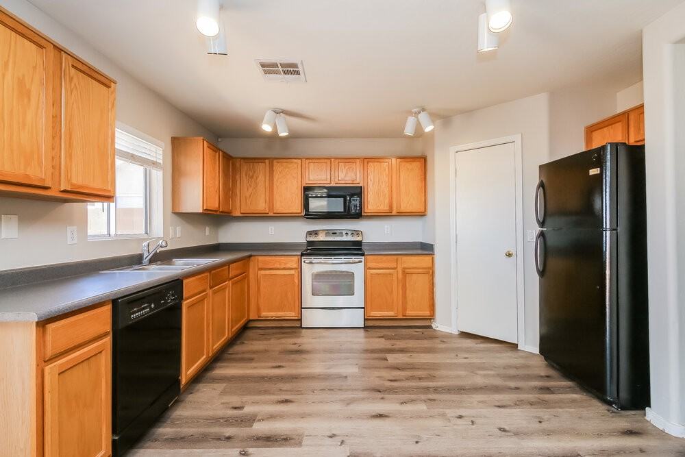 2324 E San Manuel Rd - Photo 7 of 17