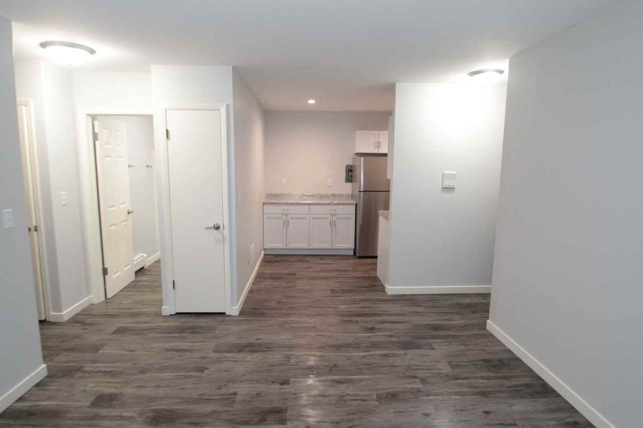 2545 2545 N. Cramer - 211 #211 - Photo 6 of 8