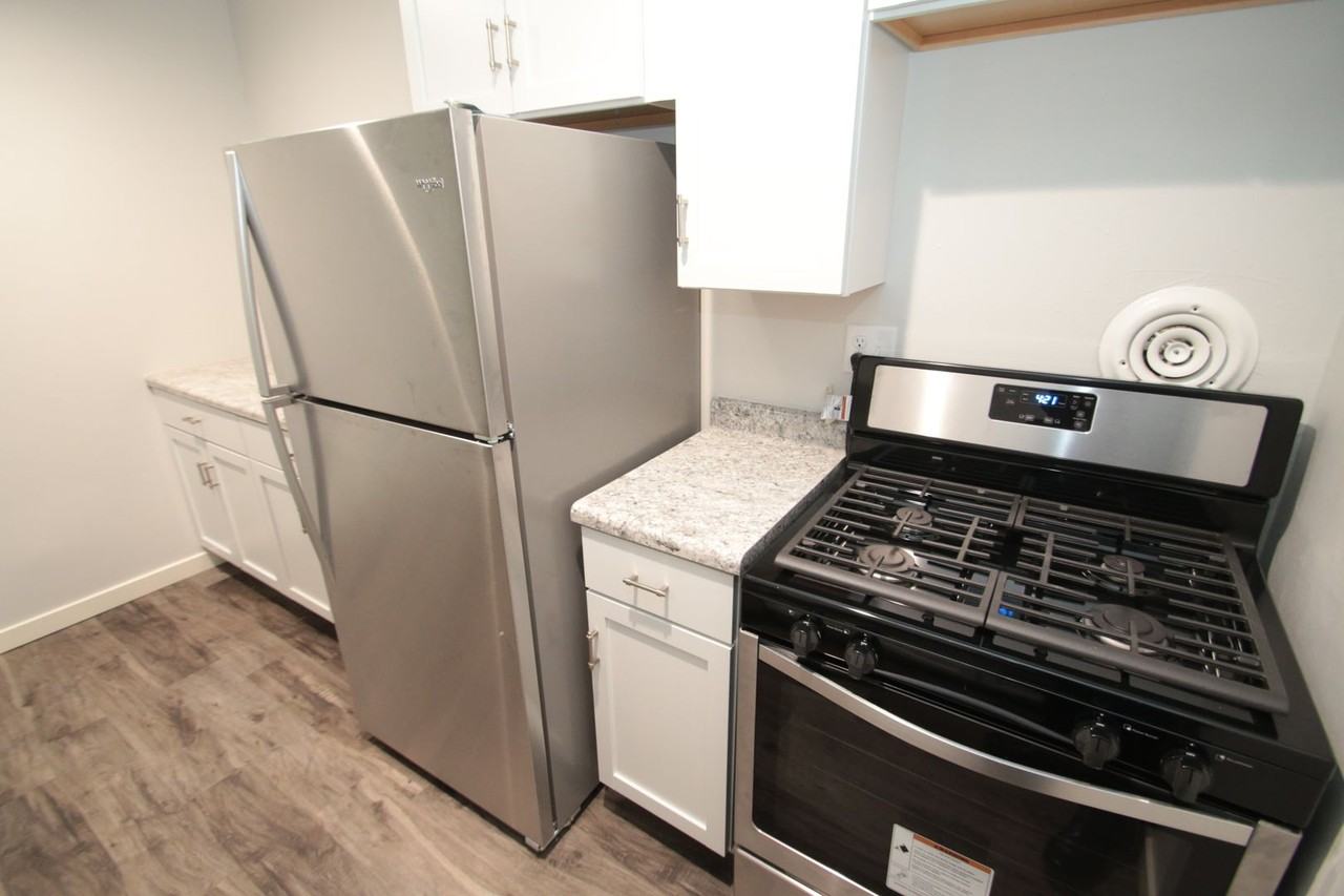 2545 2545 N. Cramer - 211 #211 - Photo 7 of 8