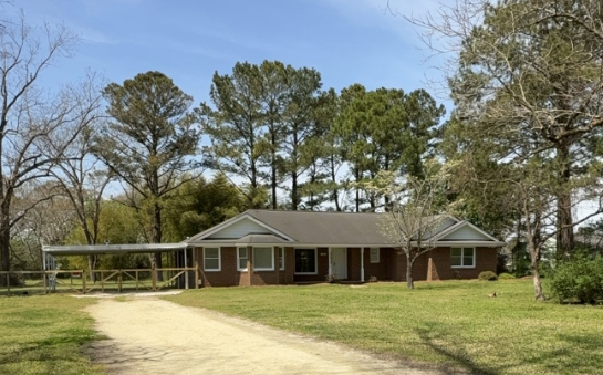 135 Yates Ln - Photo 2 of 50