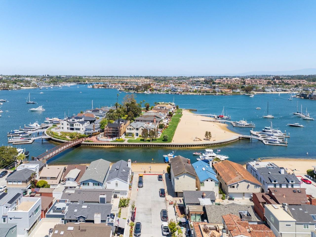 111 E Edgewater Ave #B - Photo 4 of 20