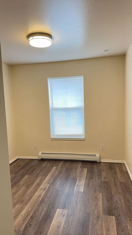 Redstone Group - 213 Show Place - Photo 5 of 13