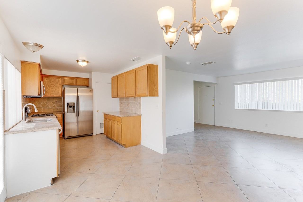 6224 Meadow Vista Ln - Photo 3 of 26