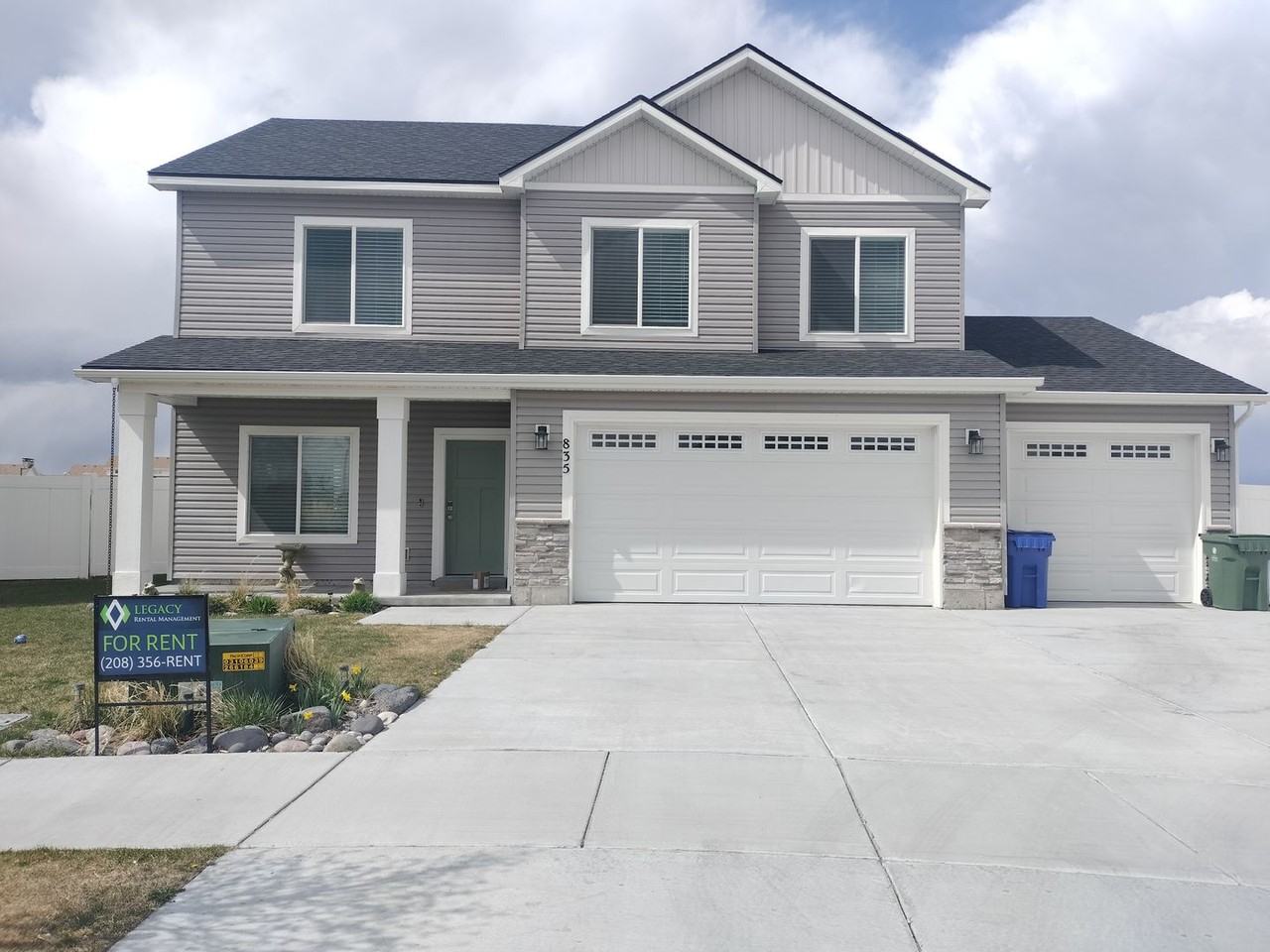 835 S 2380 W - Photo 2 of 50