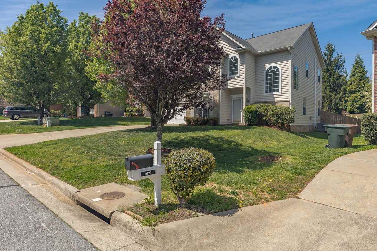 6192 Boughton Ct - Photo 3 of 22