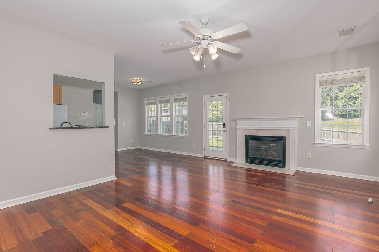 6192 Boughton Ct - Photo 6 of 22