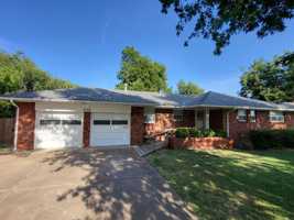 featured image of 504 N Boulevard