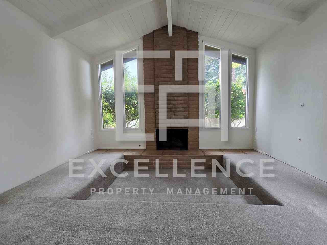 20834 Meadow Oak Rd - Photo 3 of 21