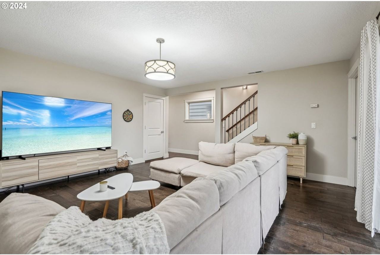 2137 Nw 163rd Ter - Photo 5 of 40