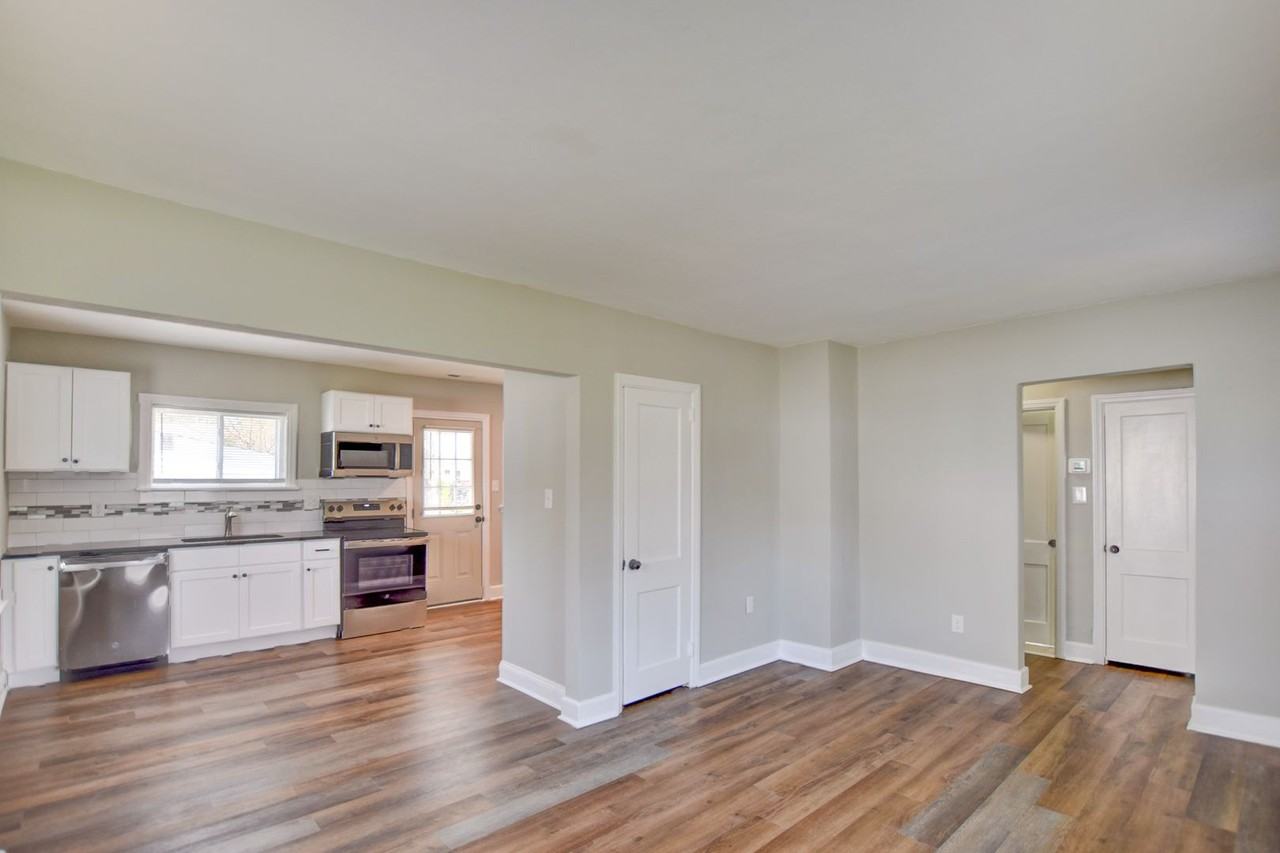 13 Beverly St - Photo 6 of 24