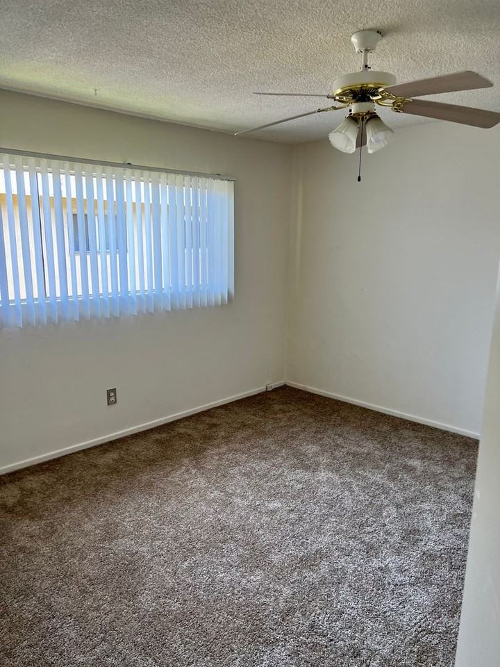 837 Victor - Photo 3 of 6