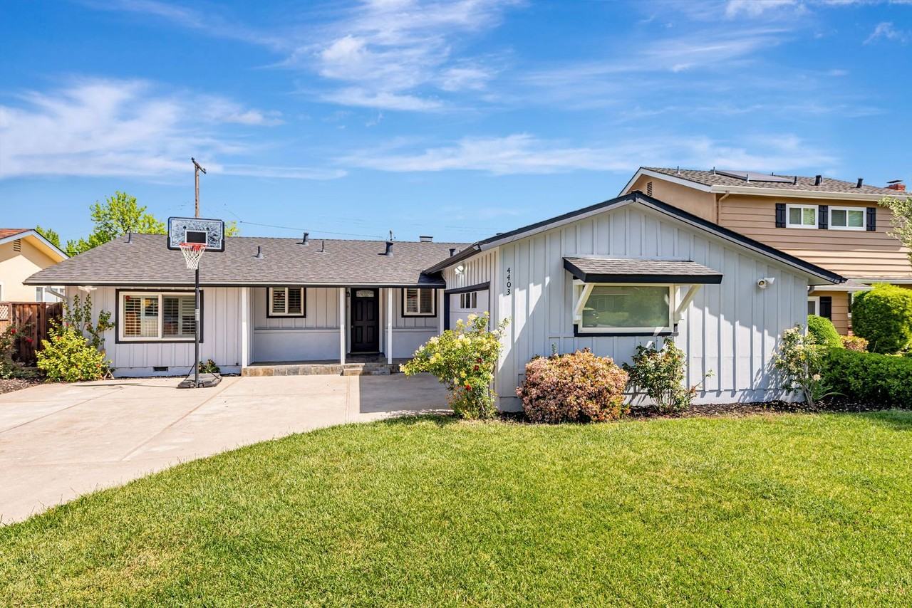 4403 Manzanita Dr - Photo 2 of 36