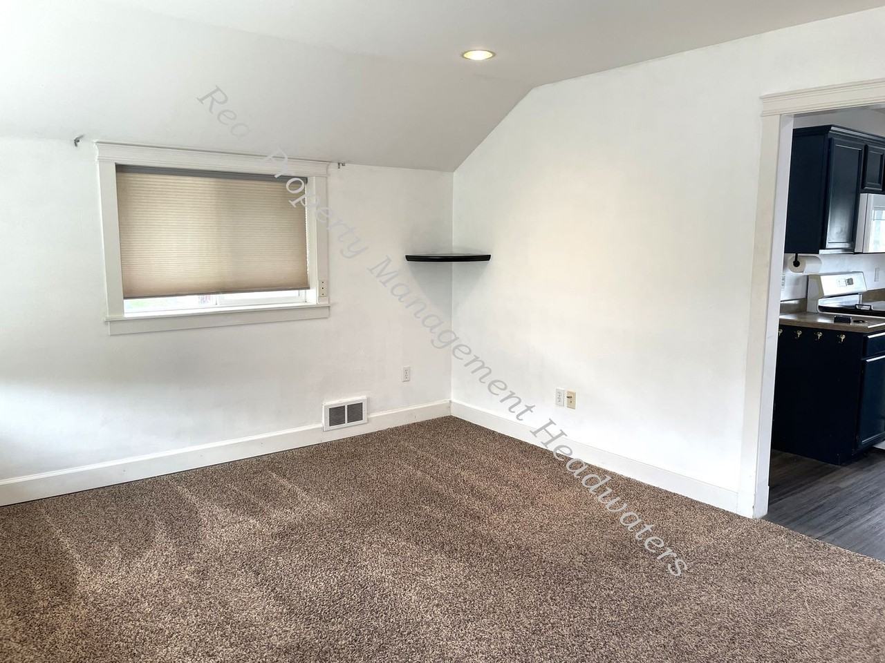 1500 Missoula Ave - Photo 4 of 22