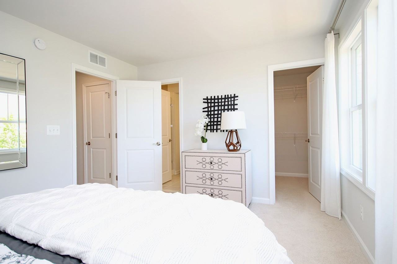 2018 Desoto Dr - Photo 6 of 24