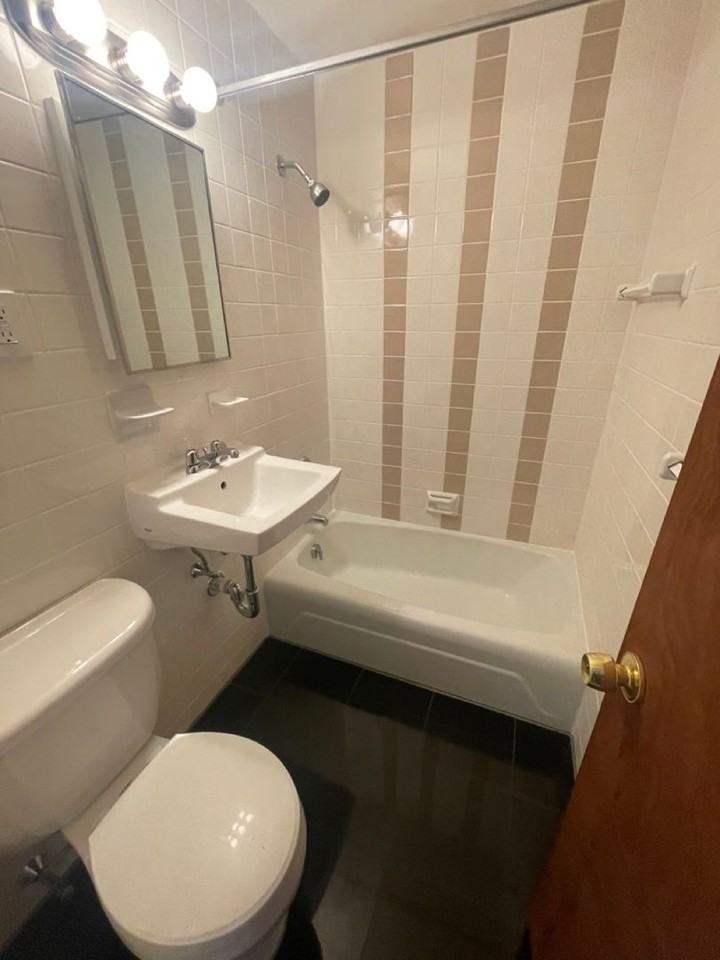 160 N Beacon St - Photo 6 of 6