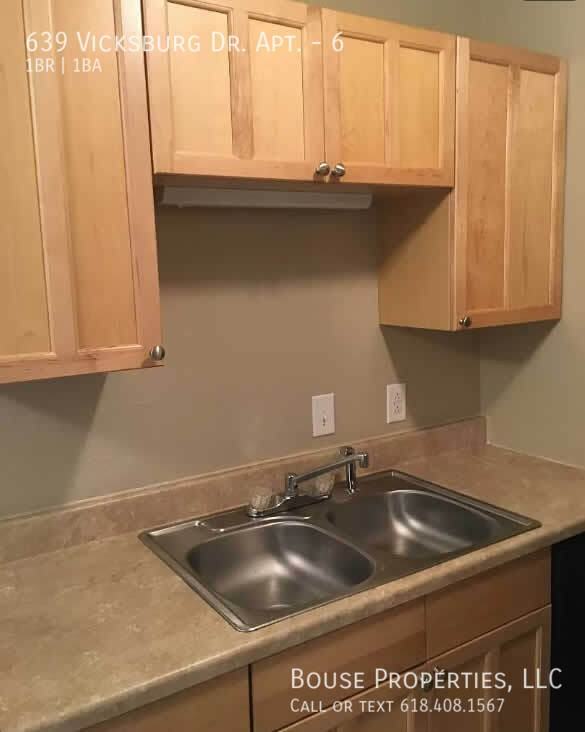 639 Vicksburg Dr #6 - Photo 3 of 4