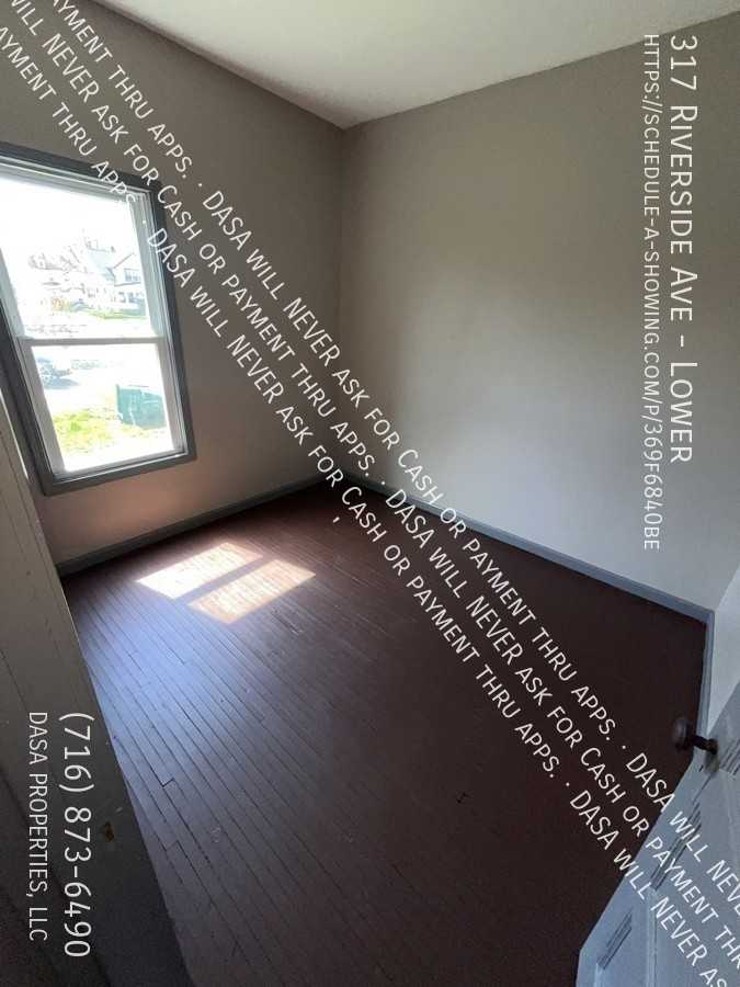 317 Riverside Ave - Photo 5 of 10