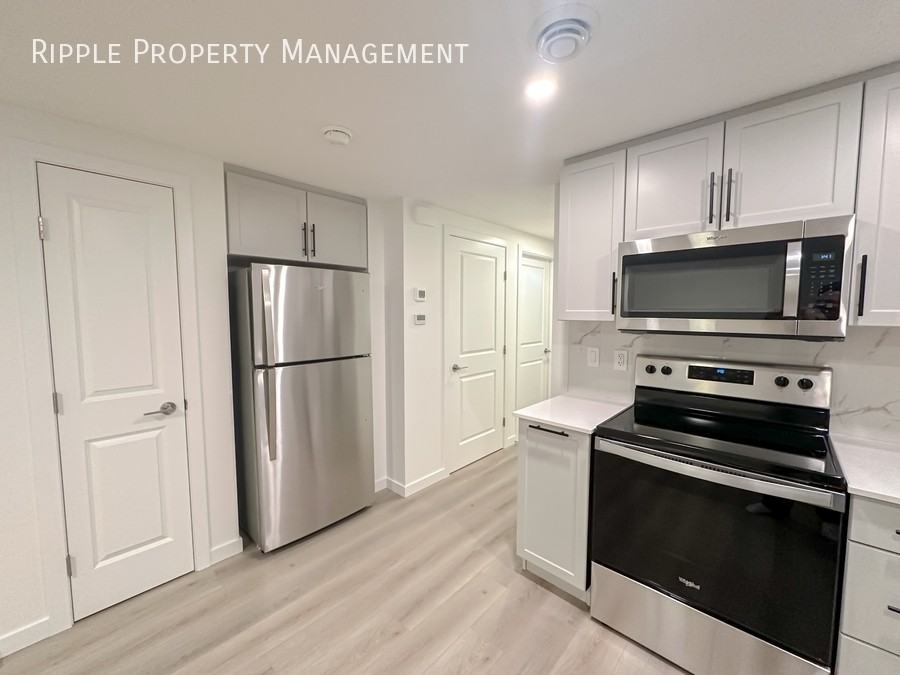 94 Magnolia St Se - Photo 3 of 12