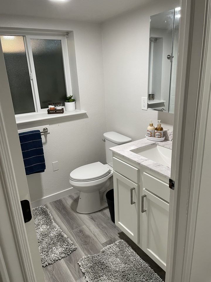 284 West 850 North Street #b #NA - Photo 5 of 8