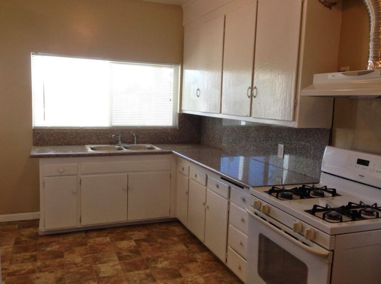 1350 Highland Blvd #NA - Photo 2 of 7