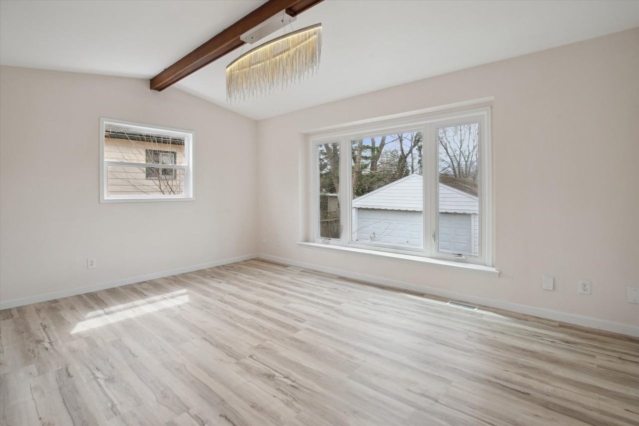 2728 Yost Blvd #NA - Photo 5 of 44