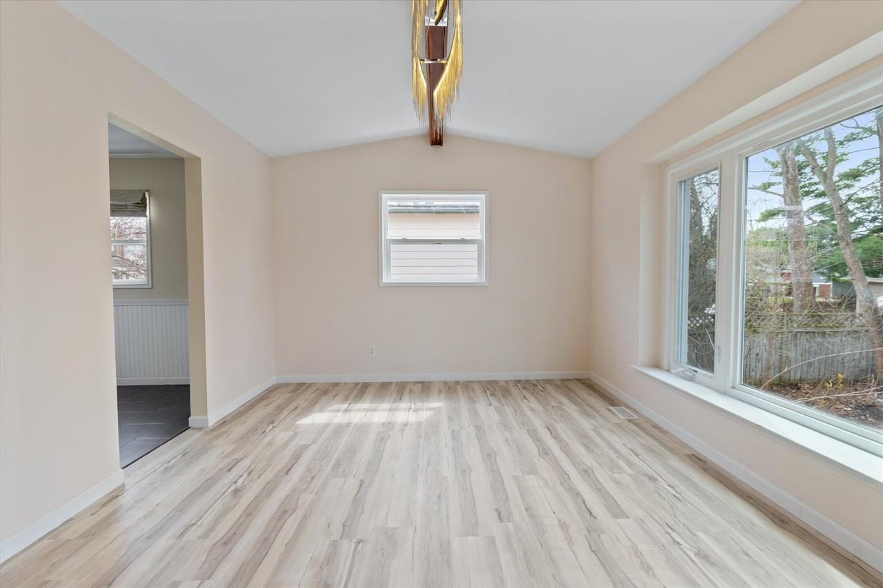 2728 Yost Blvd #NA - Photo 6 of 44