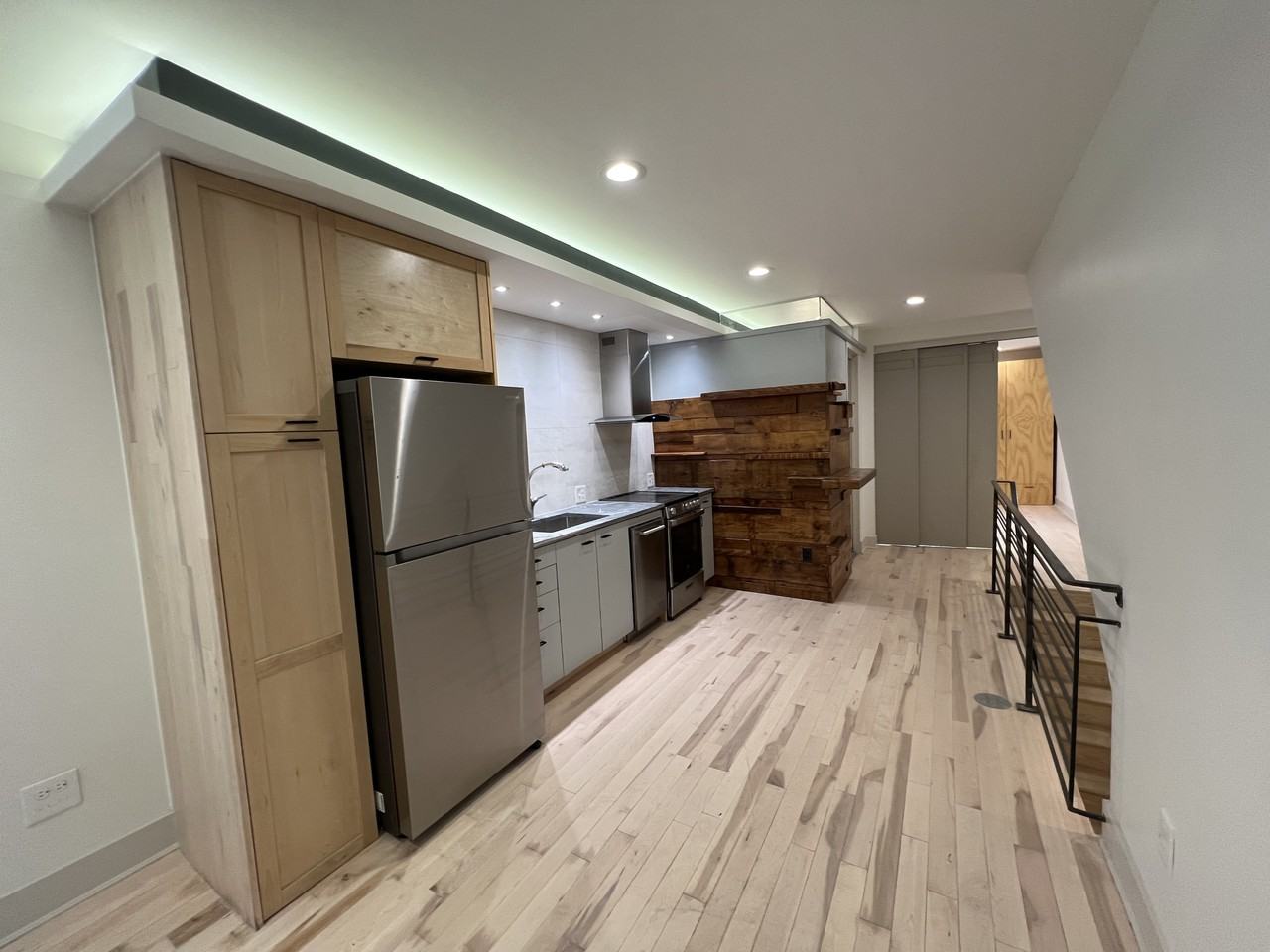 2019 S Beechwood St #1 - Photo 3 of 25