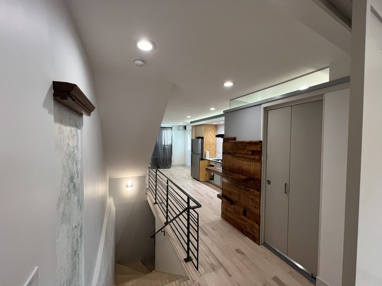 2019 S Beechwood St #1 - Photo 4 of 25