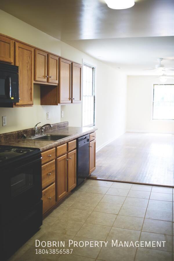 2004 Maplewood Ave - Photo 6 of 22