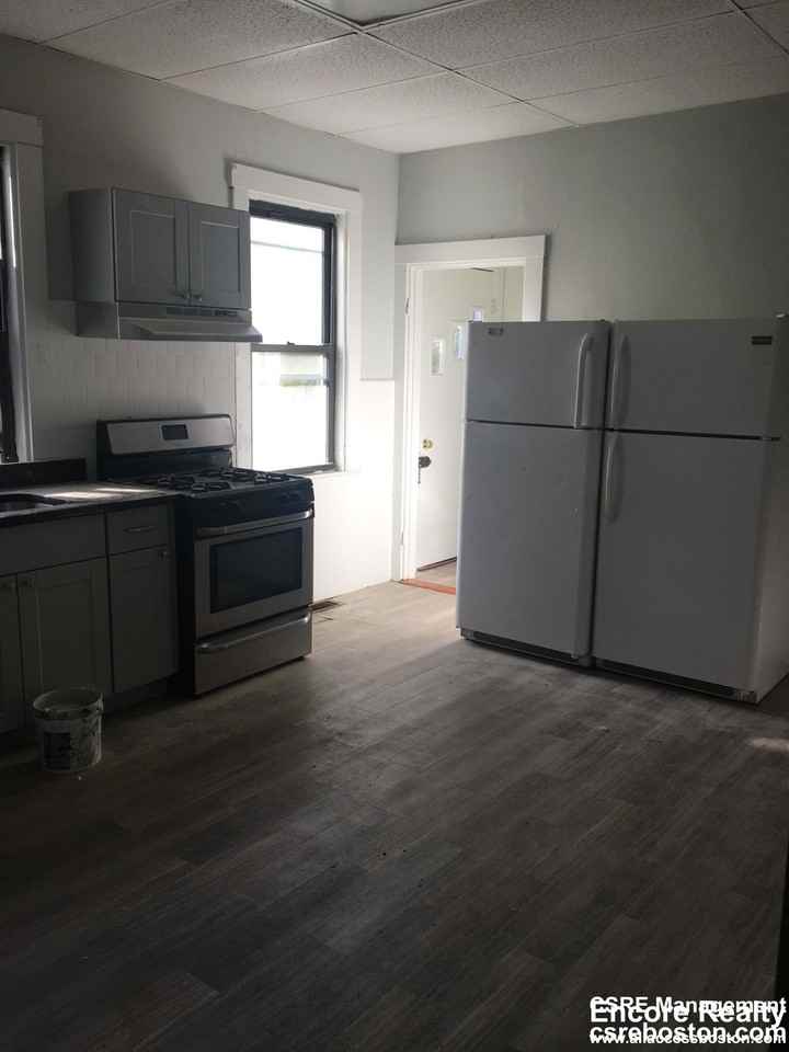 12 Saunders St #NA - Photo 2 of 8